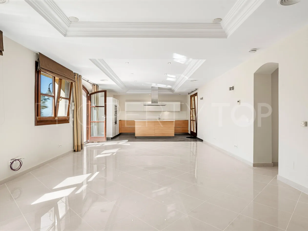 For sale villa in El Velerin with 5 bedrooms