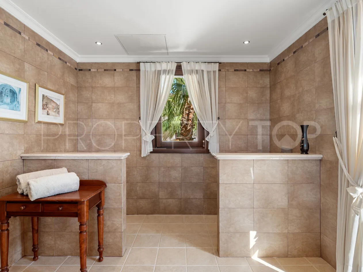 For sale villa in El Velerin with 5 bedrooms