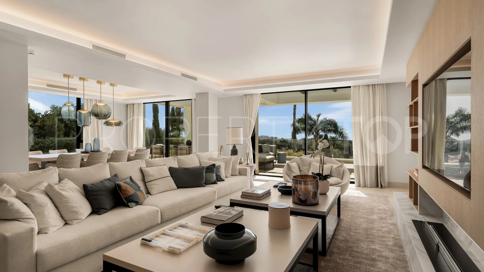 Villa de 7 dormitorios en venta en El Paraiso