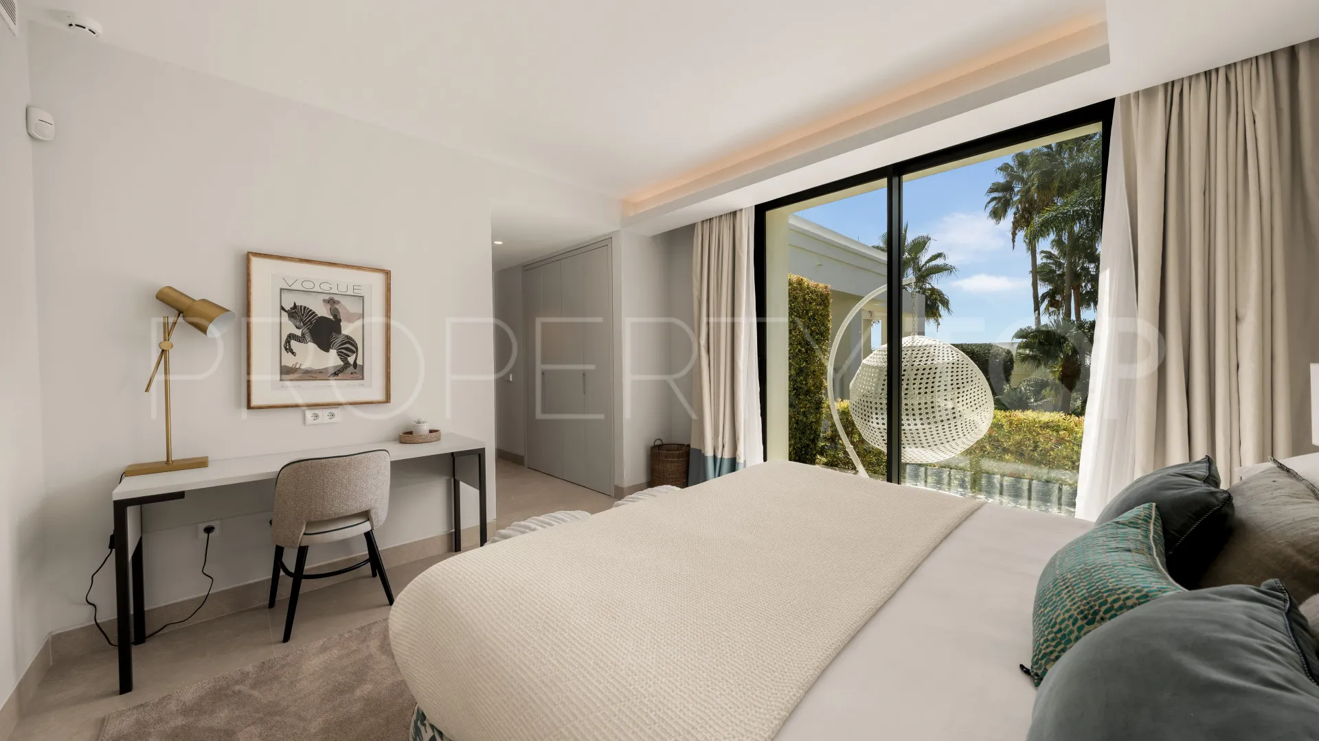 Villa de 7 dormitorios en venta en El Paraiso