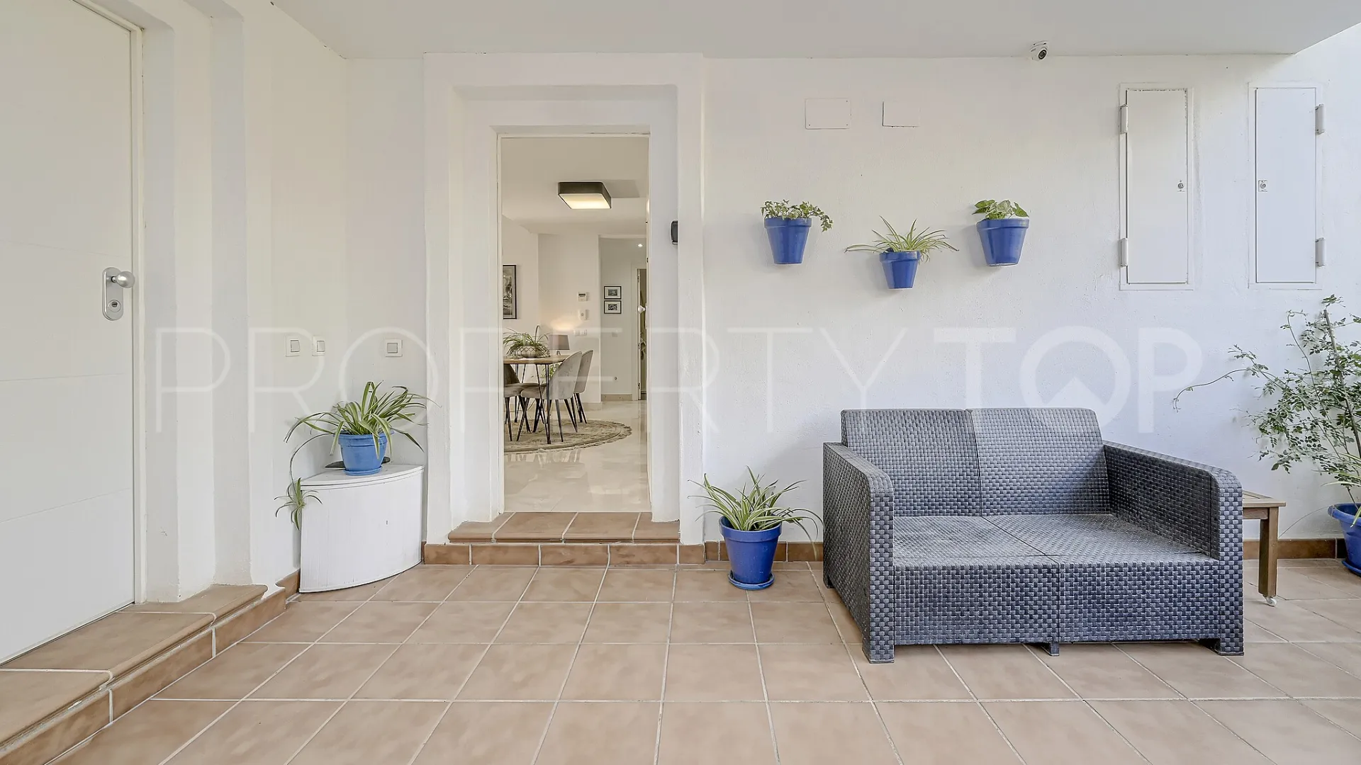 Buy Casares 2 bedrooms ground floor apartment