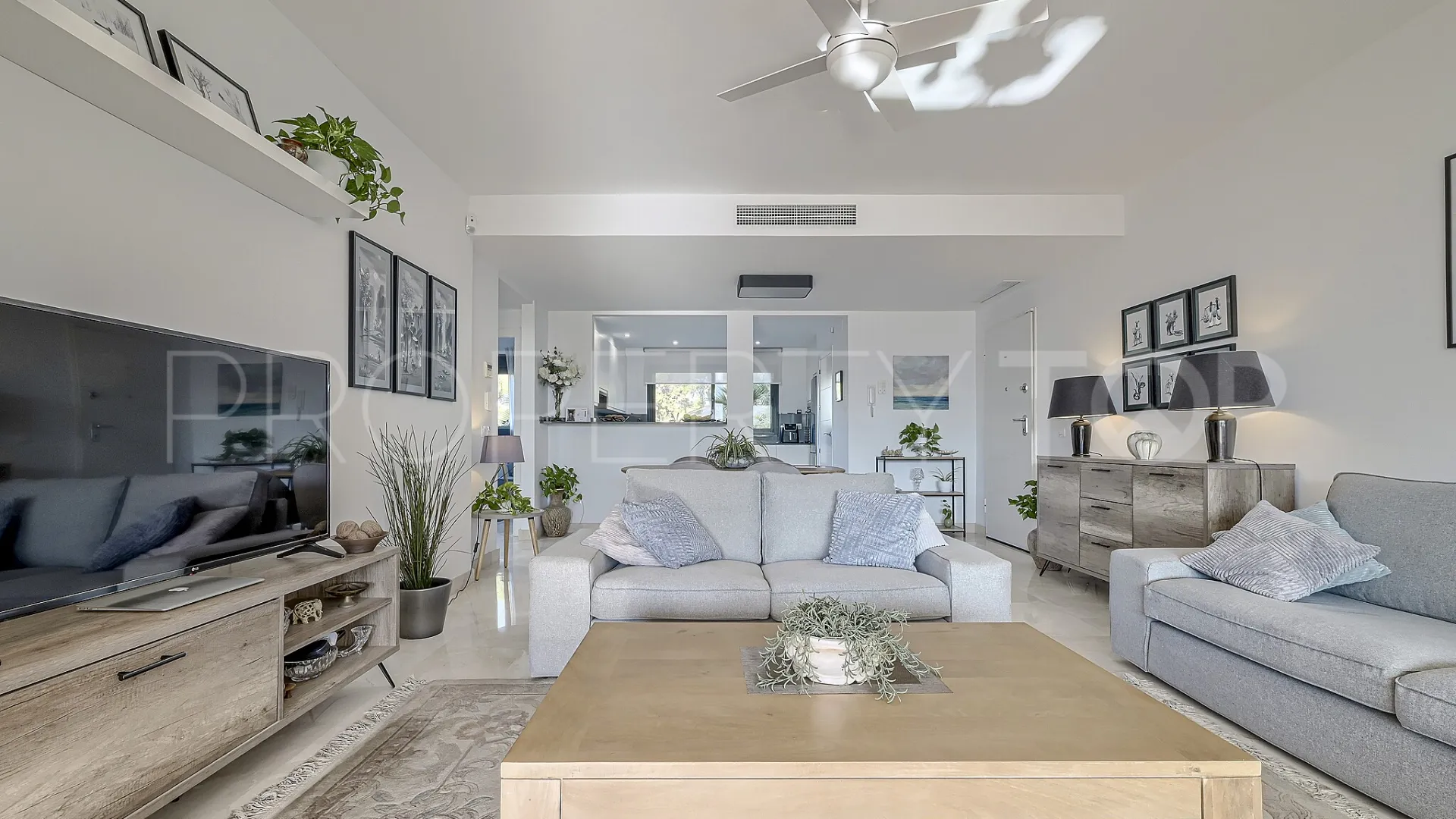 Buy Casares 2 bedrooms ground floor apartment