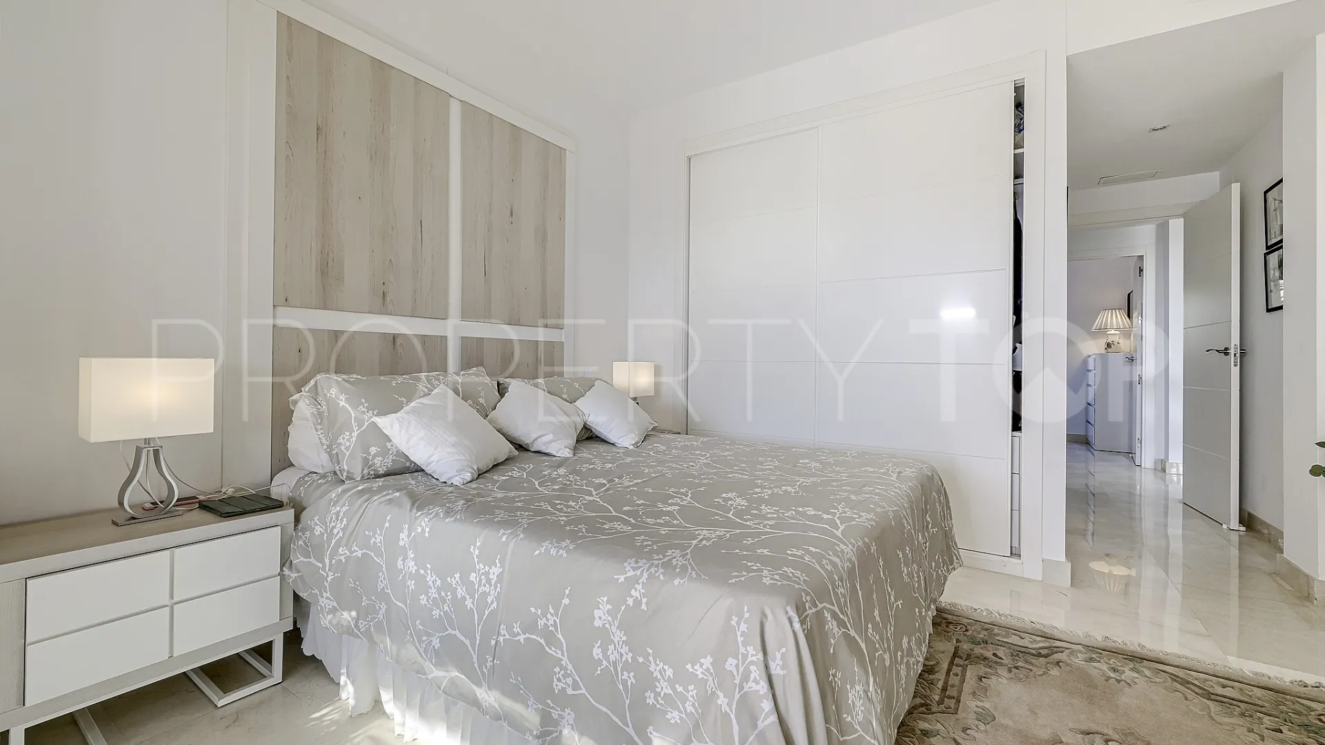 Buy Casares 2 bedrooms ground floor apartment