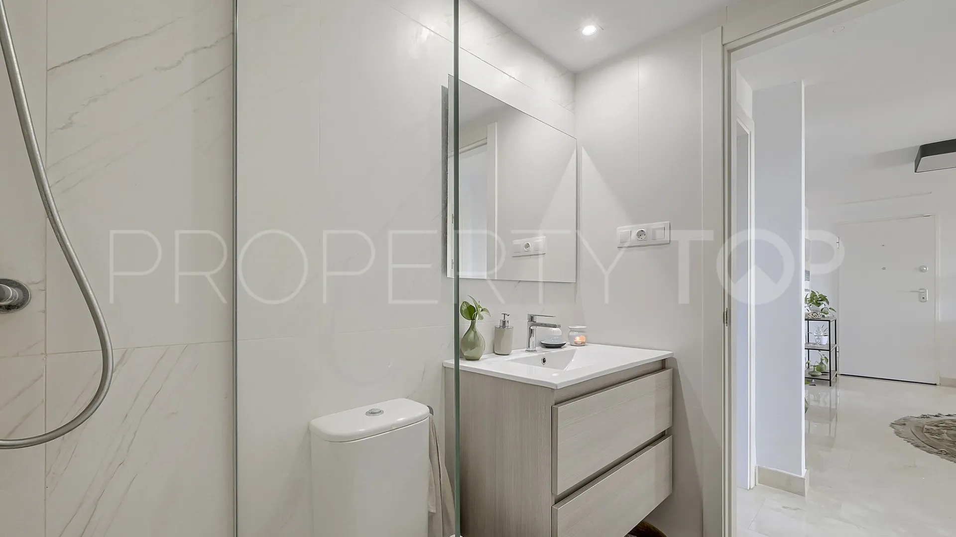 Buy Casares 2 bedrooms ground floor apartment