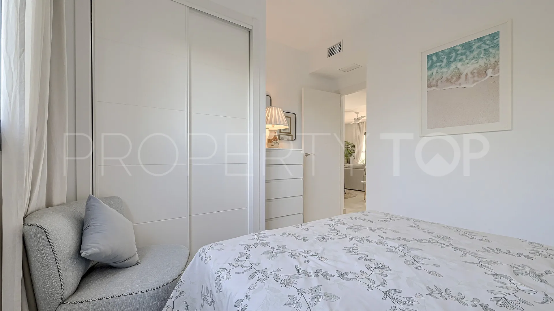 Buy Casares 2 bedrooms ground floor apartment