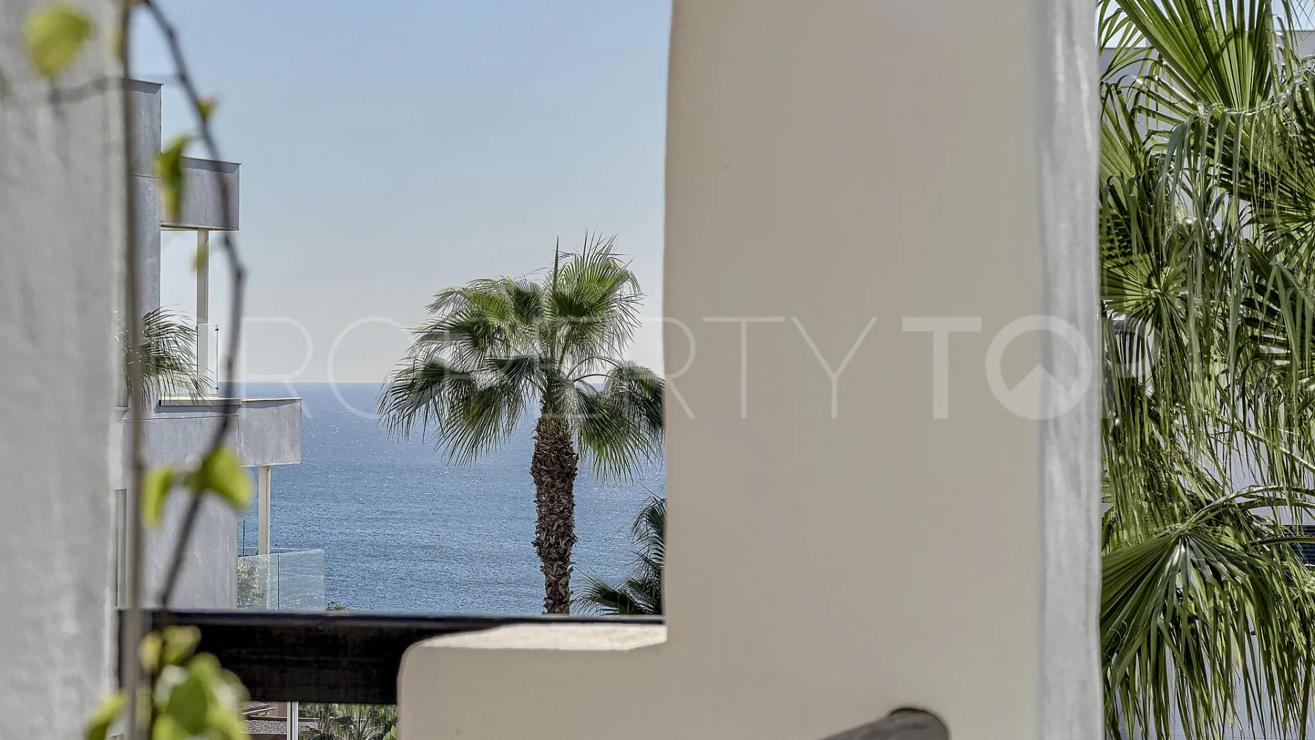 Buy Casares 2 bedrooms ground floor apartment