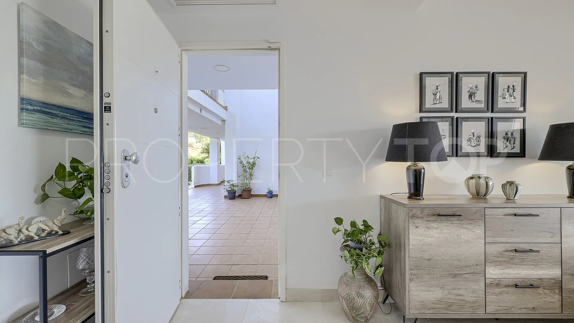 Buy Casares 2 bedrooms ground floor apartment