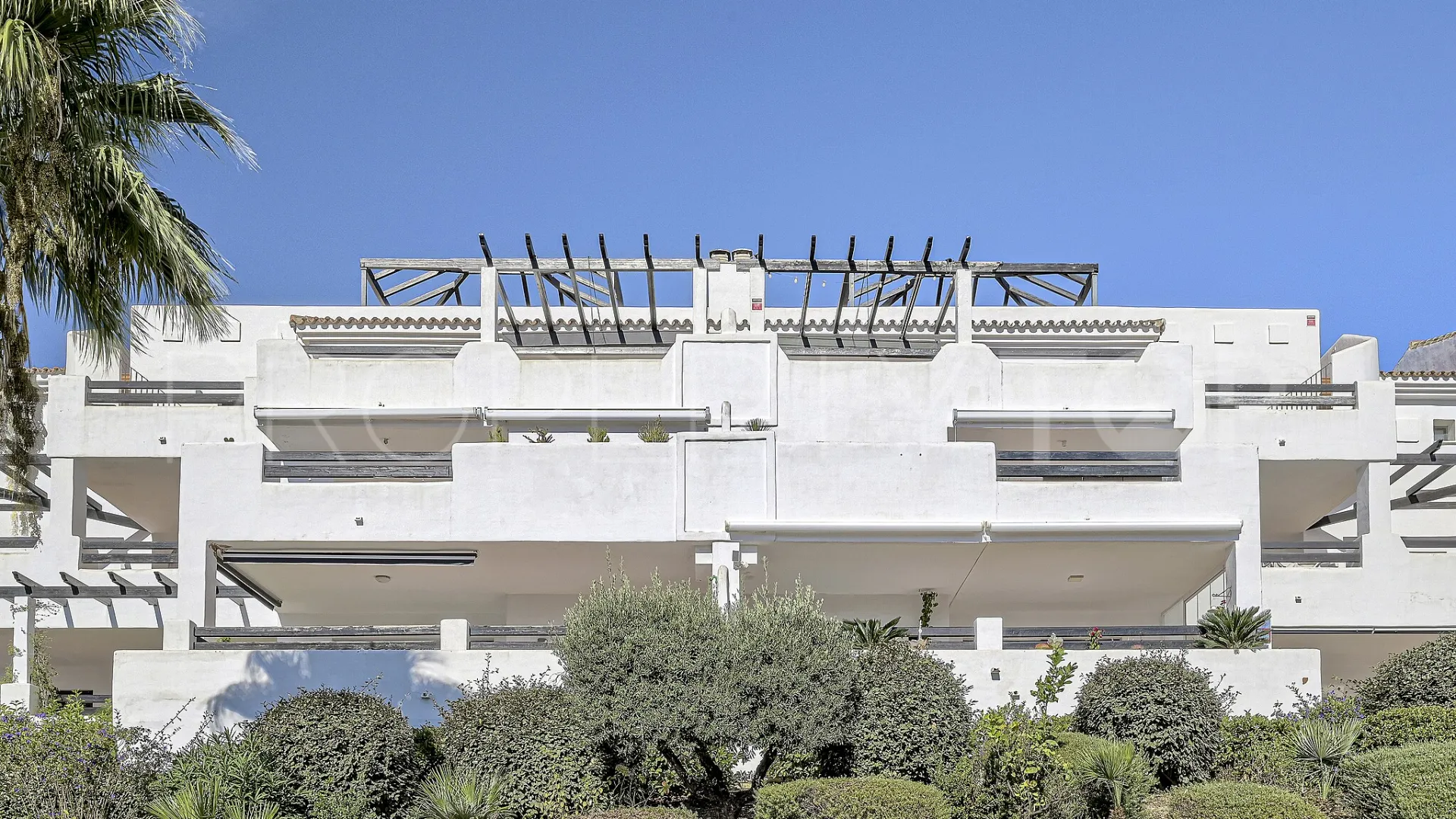 Buy Casares 2 bedrooms ground floor apartment