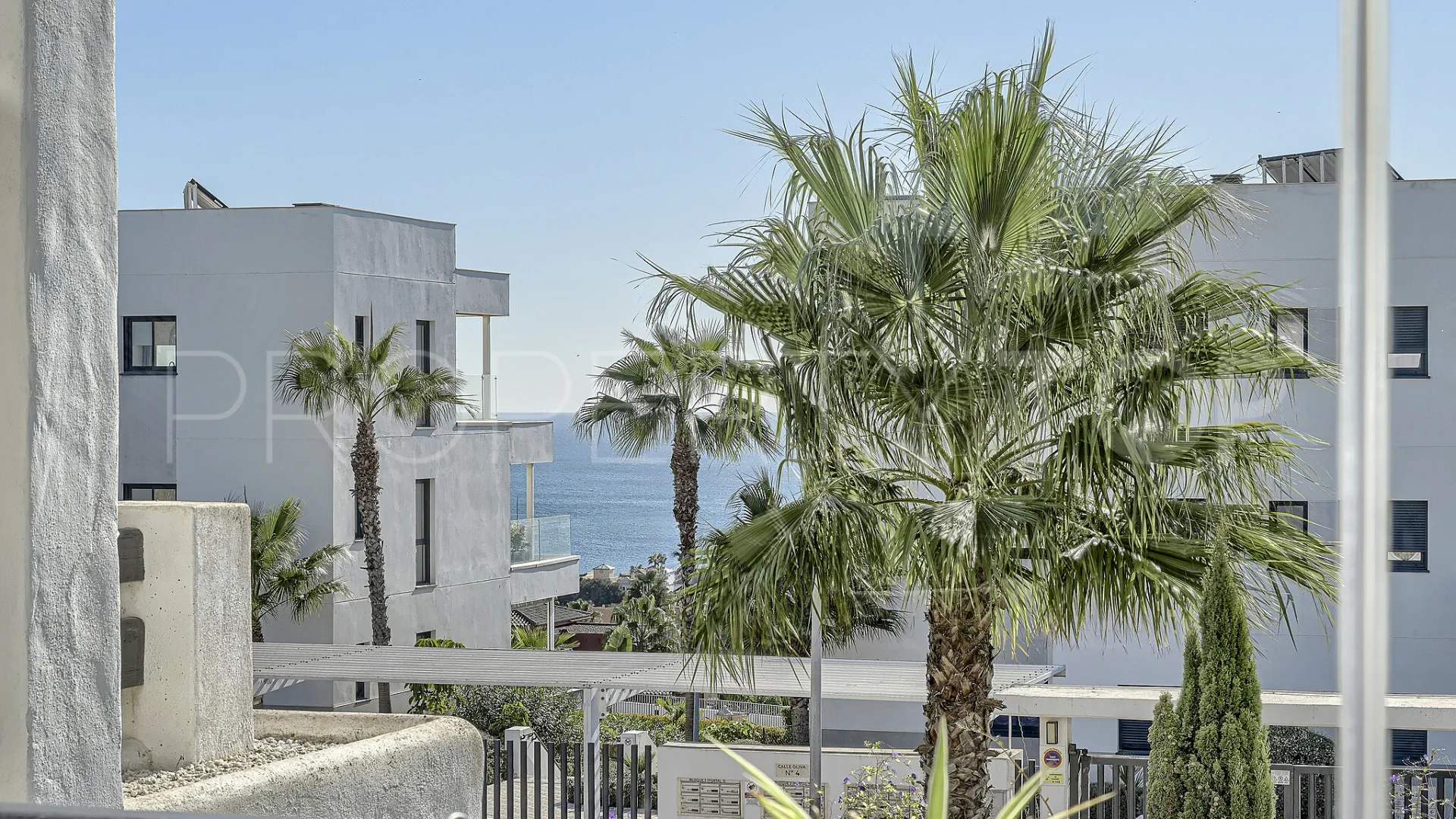 Buy Casares 2 bedrooms ground floor apartment
