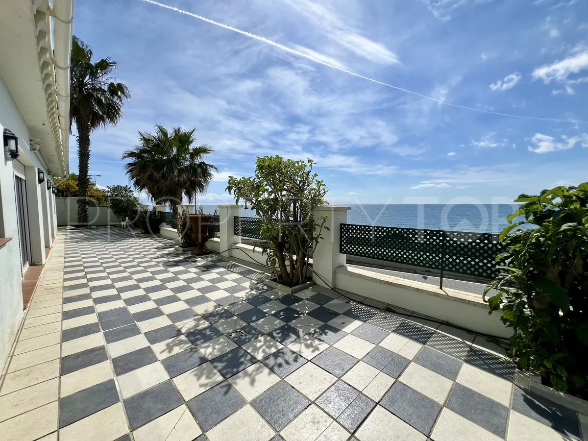 Villa en venta en El Chaparral