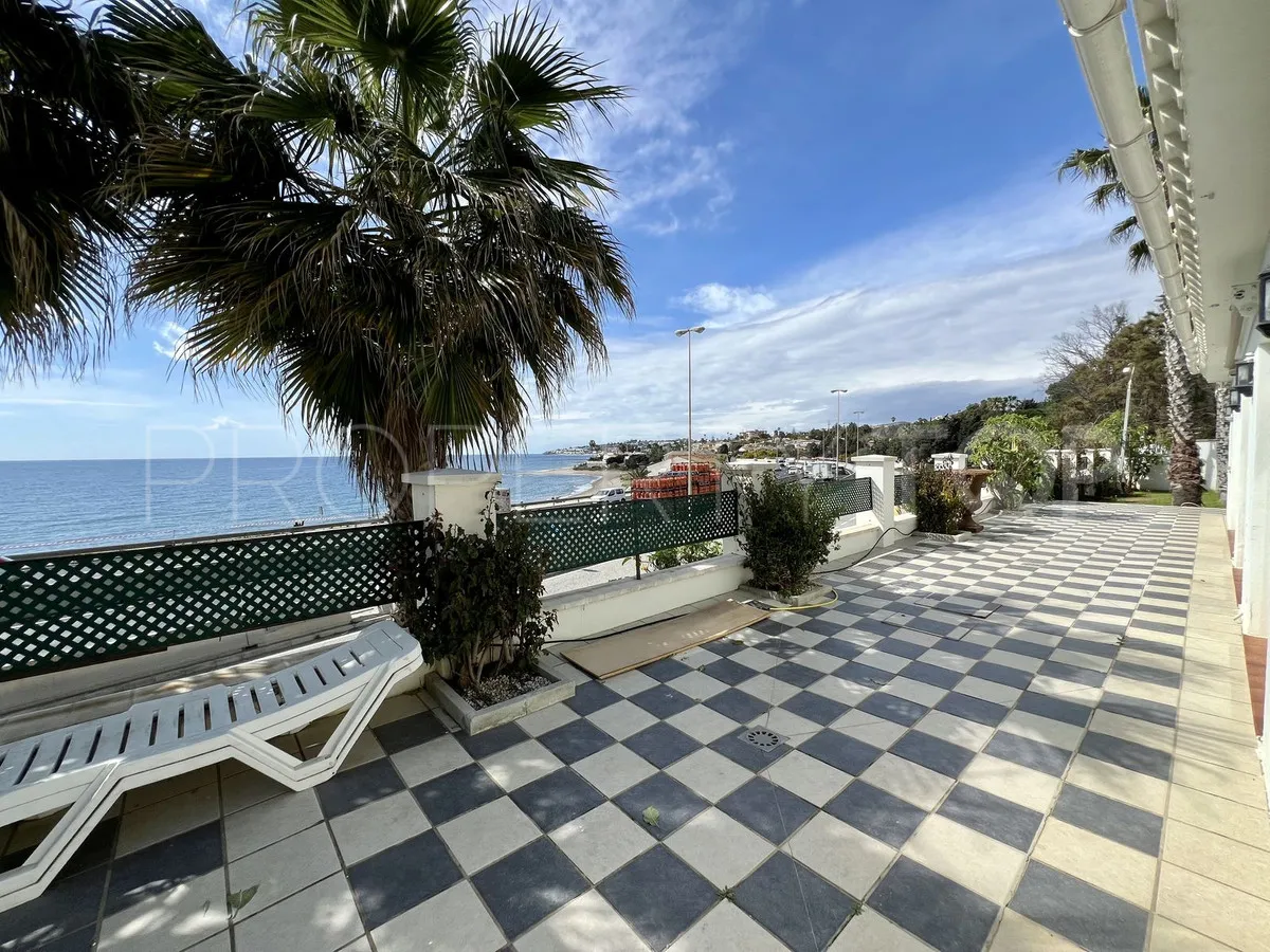 Villa en venta en El Chaparral