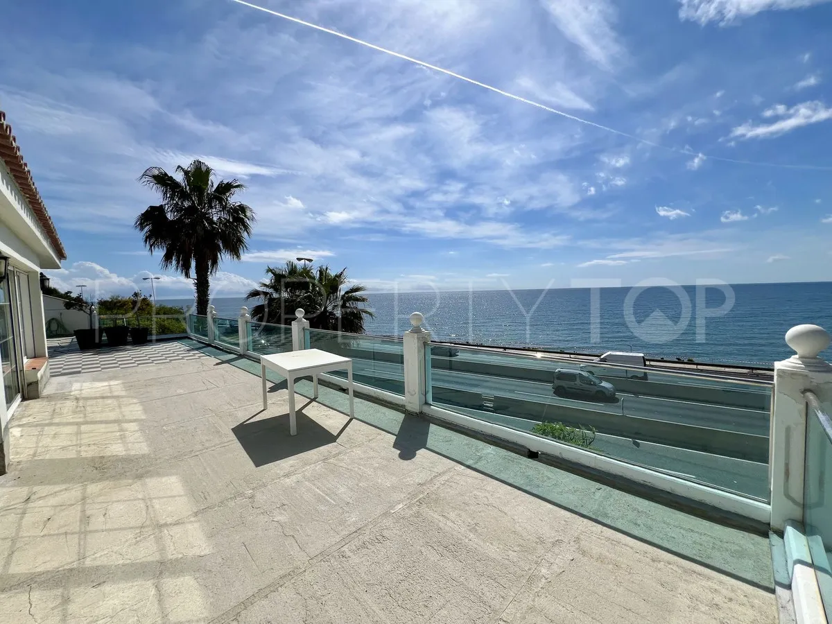 Villa en venta en El Chaparral