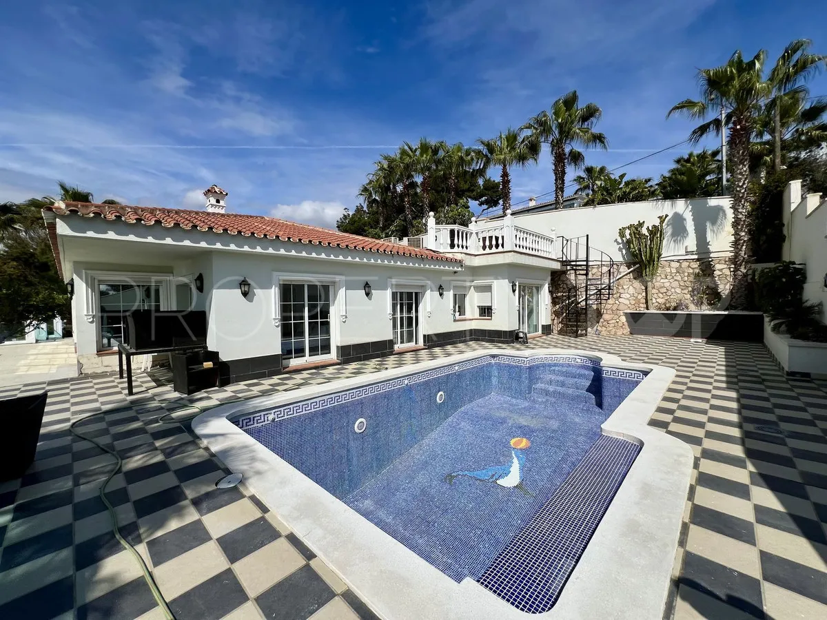 Villa en venta en El Chaparral