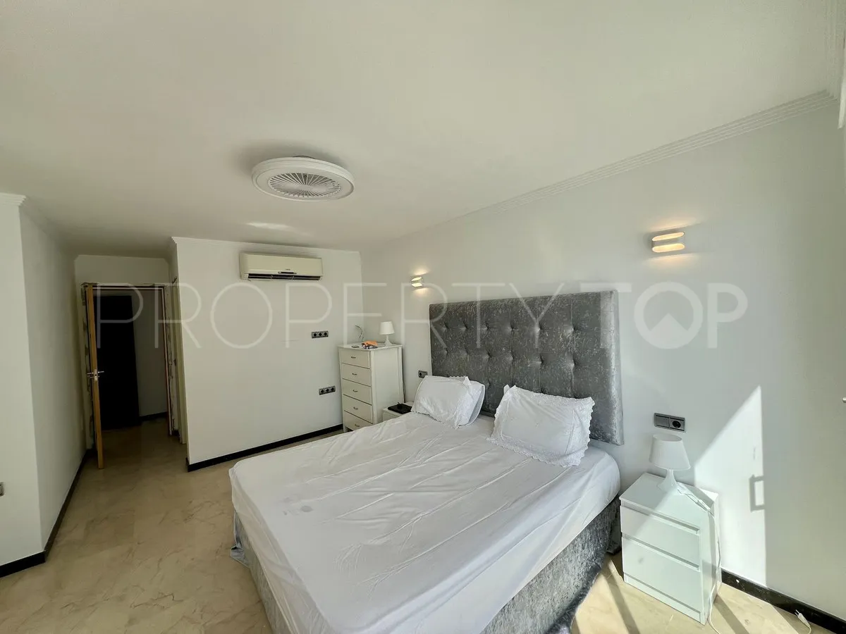 Villa en venta en El Chaparral