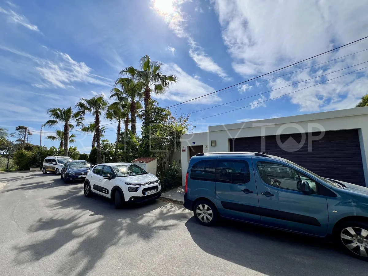 Villa en venta en El Chaparral