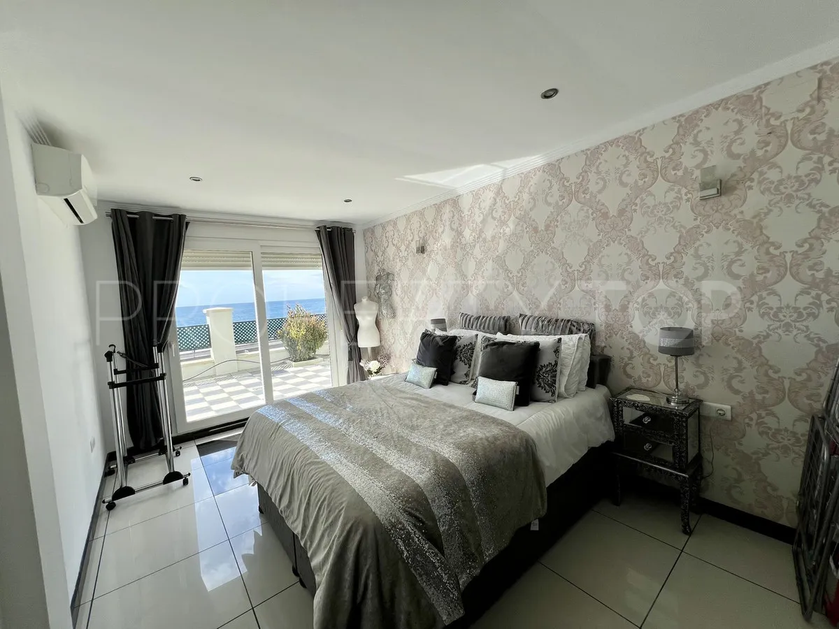 Villa en venta en El Chaparral