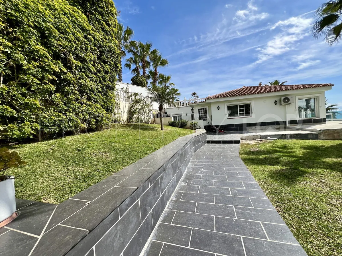 Villa en venta en El Chaparral