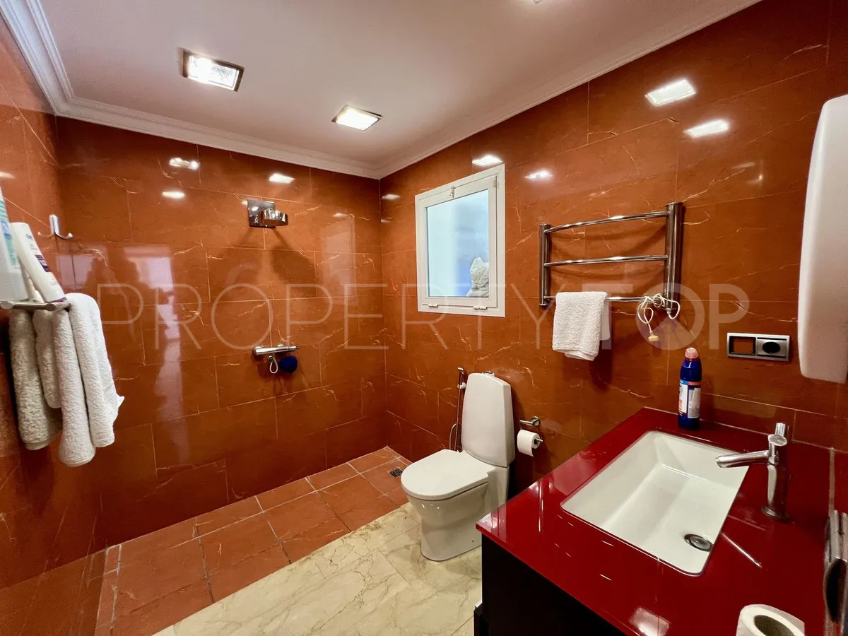 Villa en venta en El Chaparral