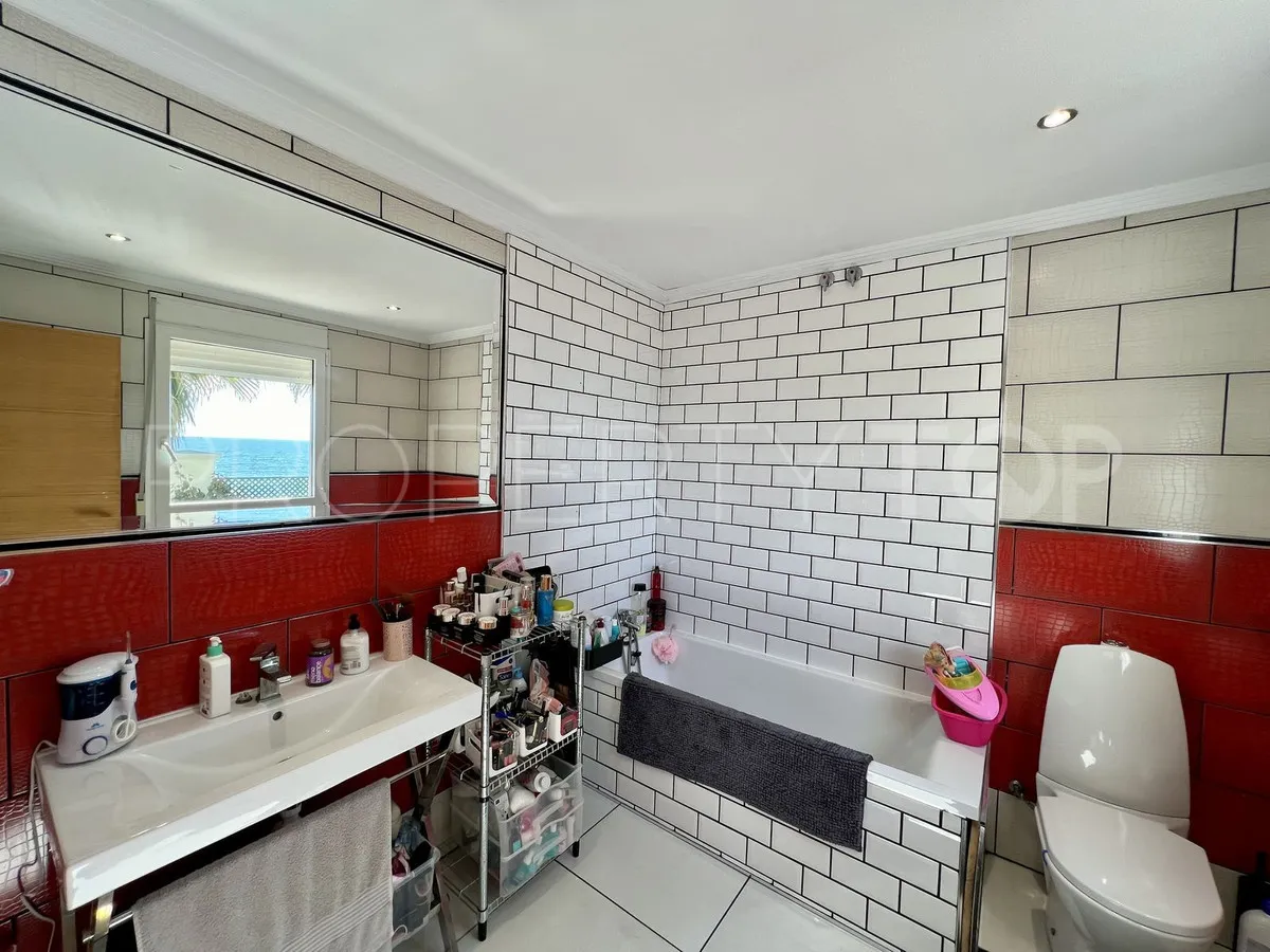 Villa en venta en El Chaparral
