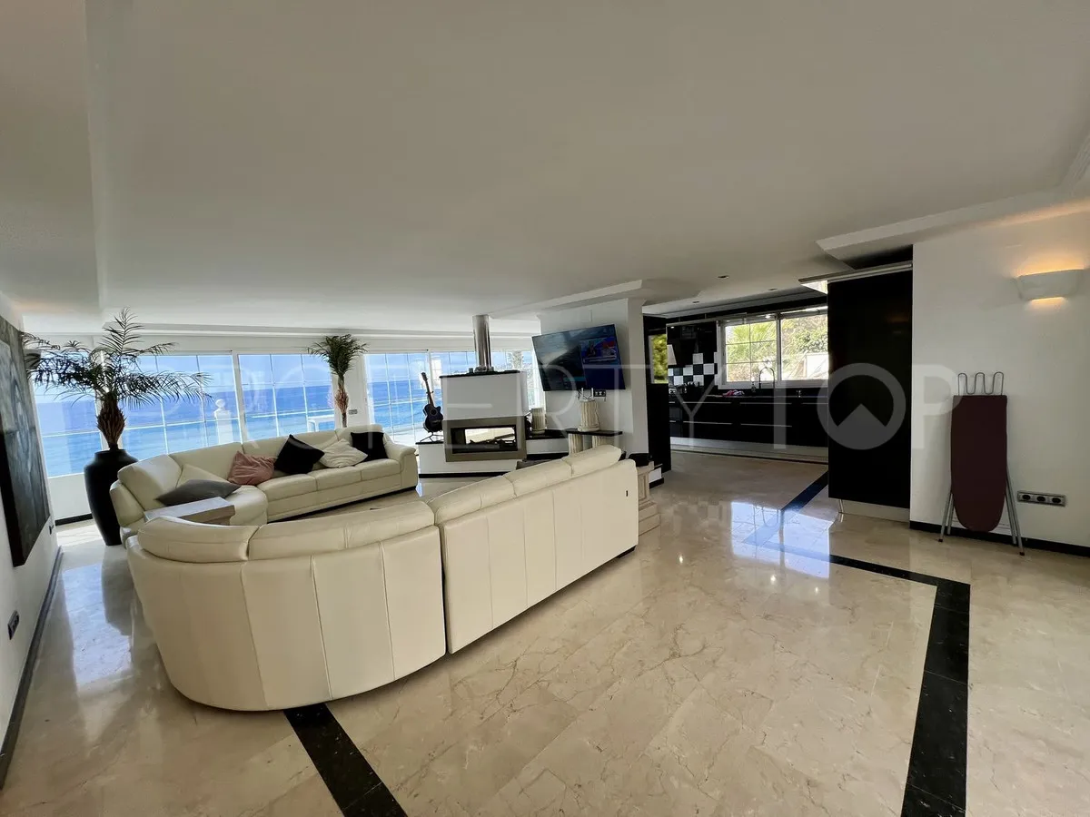 Villa en venta en El Chaparral