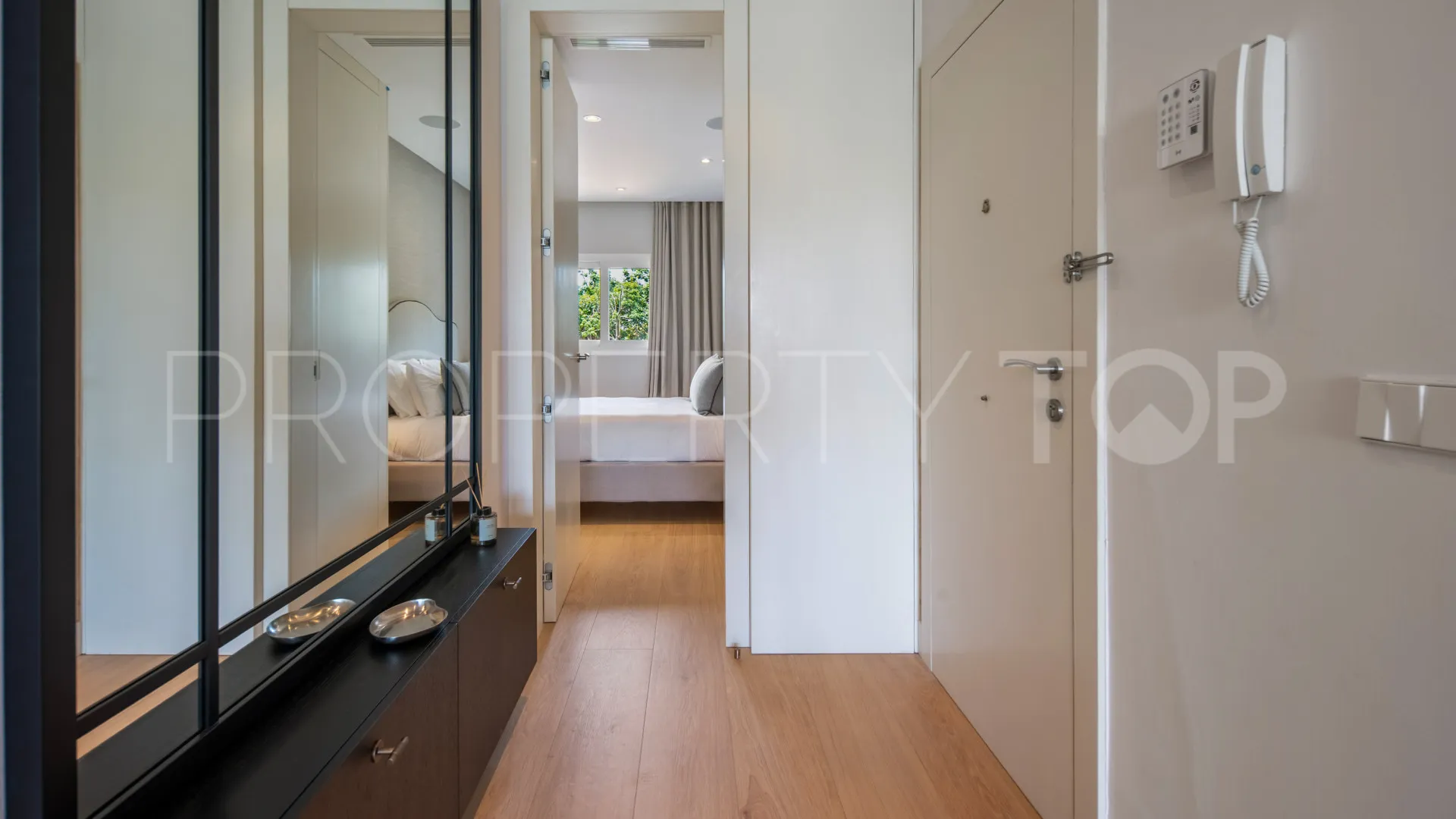 Marina Puente Romano, apartamento en venta