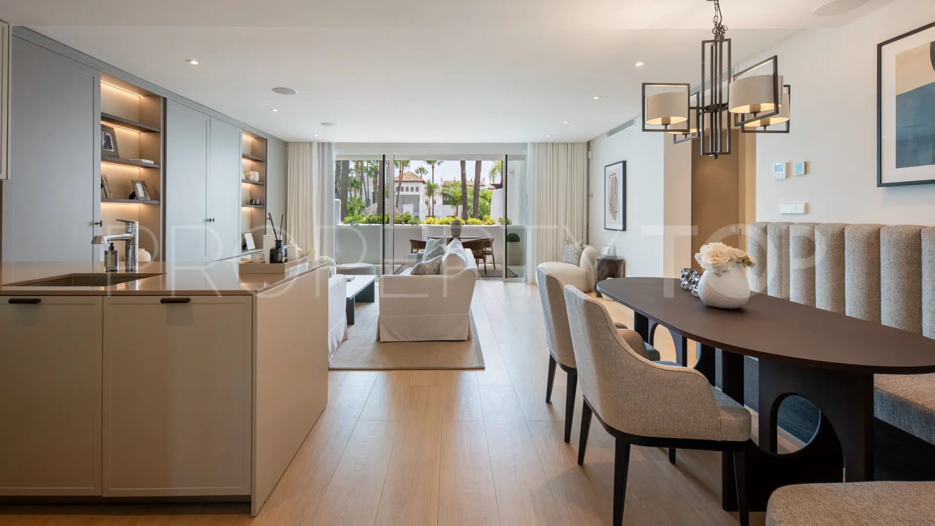 Marina Puente Romano, apartamento en venta