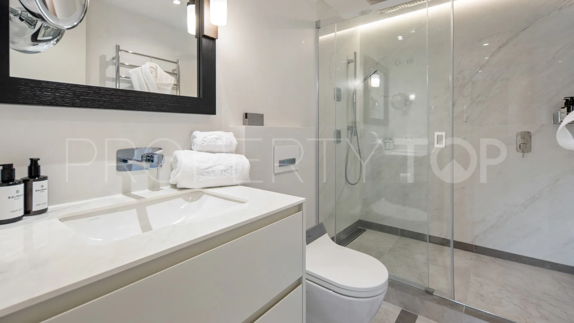 Marina Puente Romano, apartamento en venta