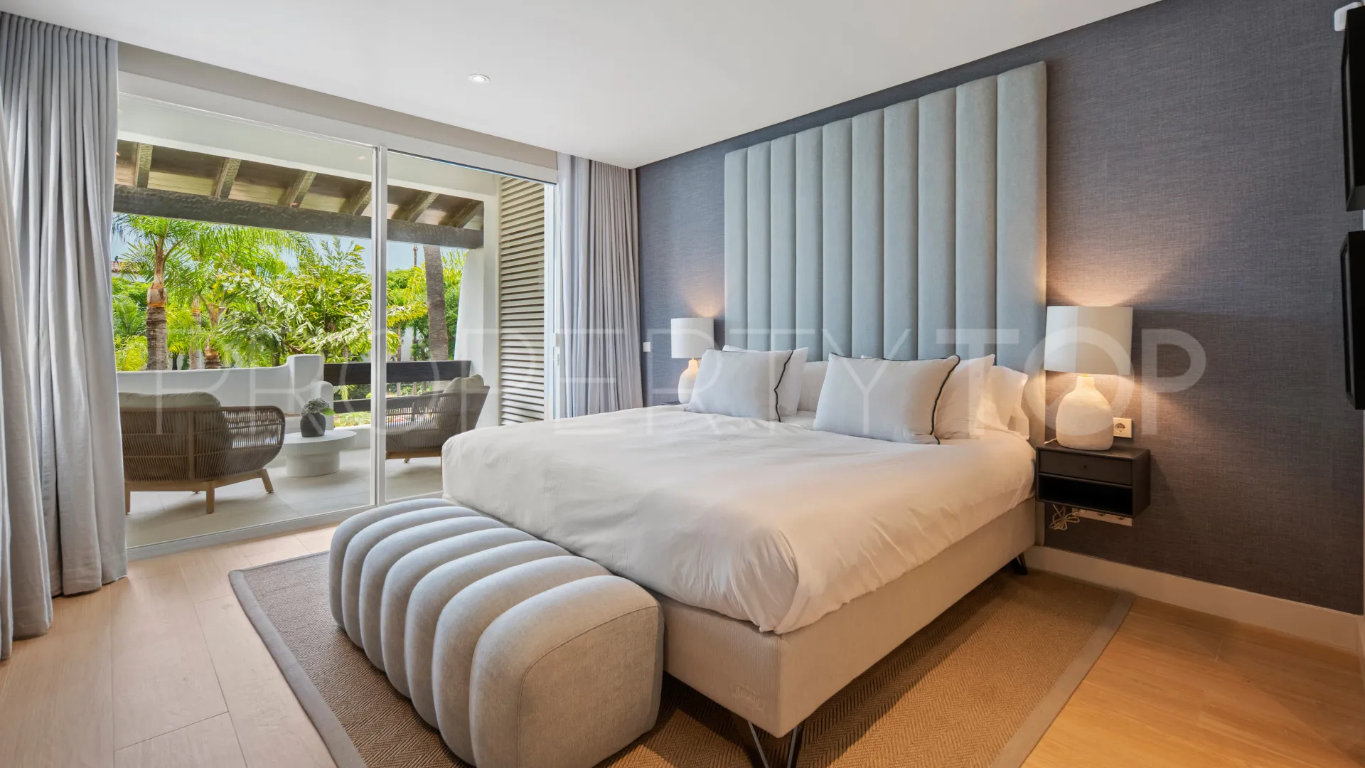 Marina Puente Romano, apartamento en venta