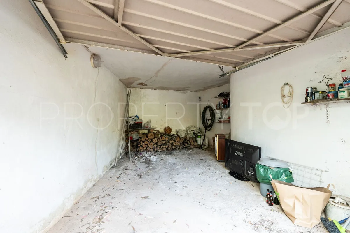 Se vende villa en Elviria de 3 dormitorios