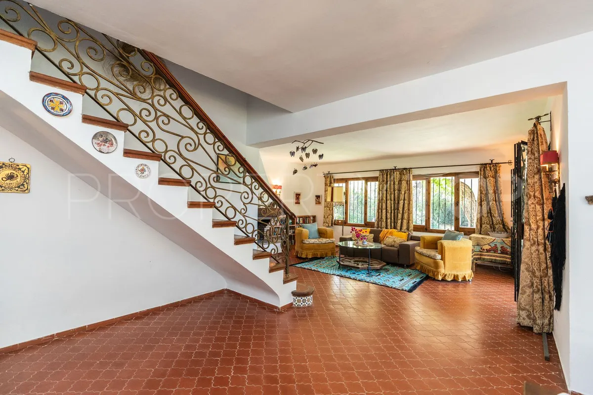 Se vende villa en Elviria de 3 dormitorios