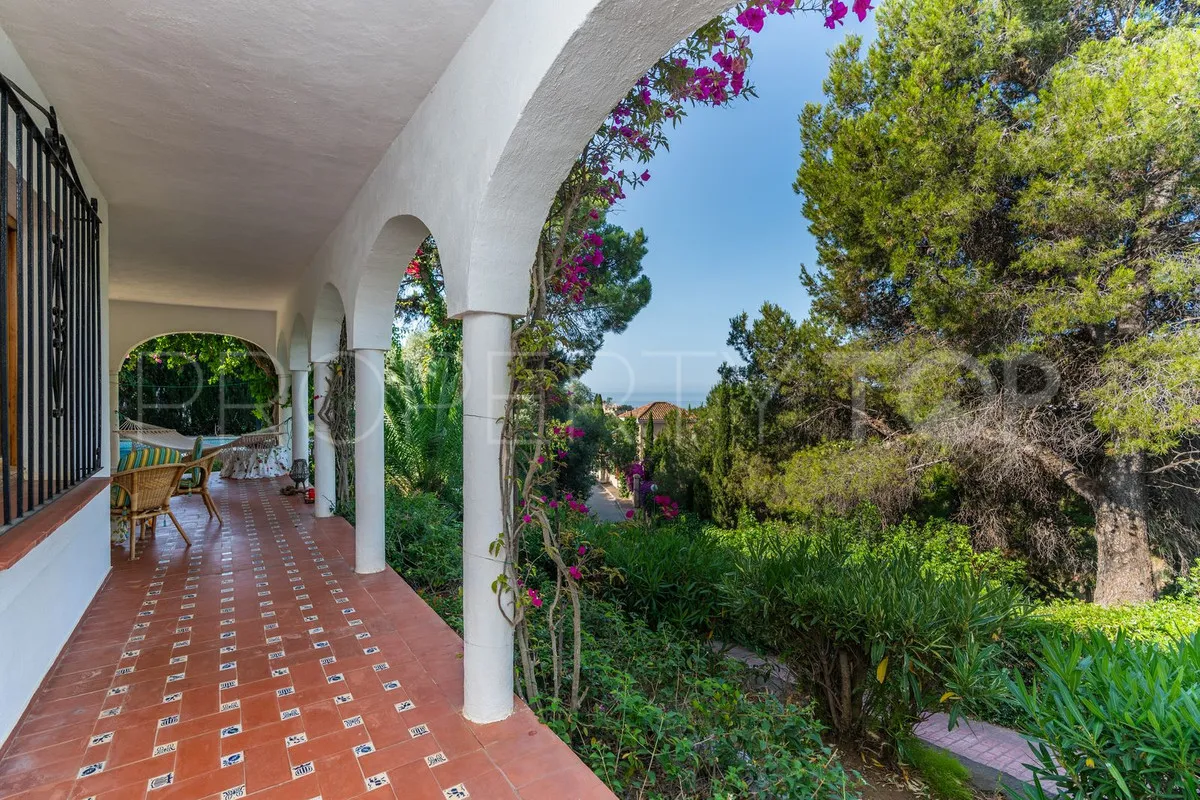 Se vende villa en Elviria de 3 dormitorios