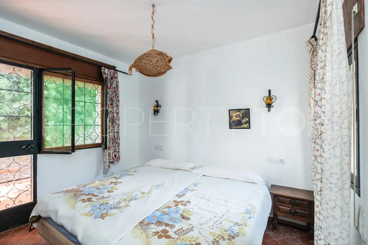 Se vende villa en Elviria de 3 dormitorios