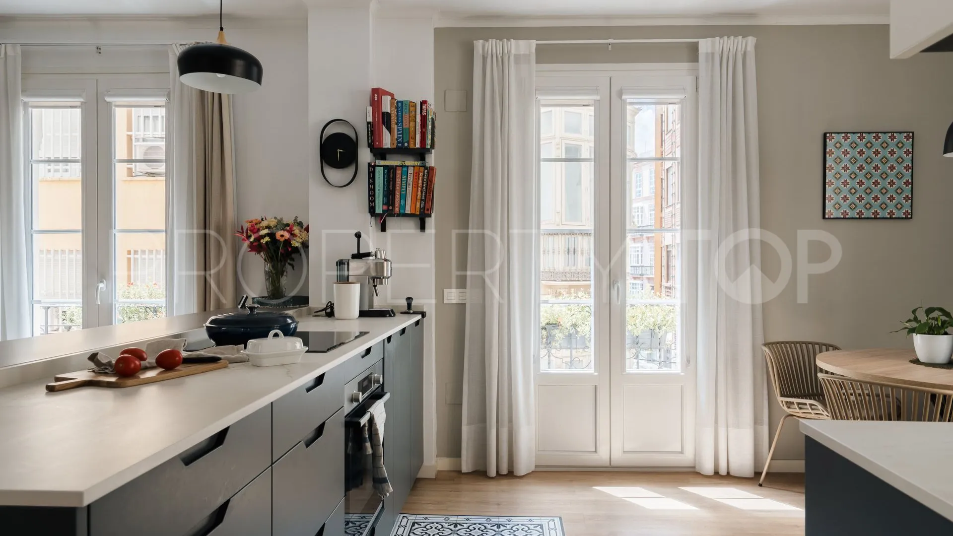 For sale Centro Histórico 2 bedrooms apartment