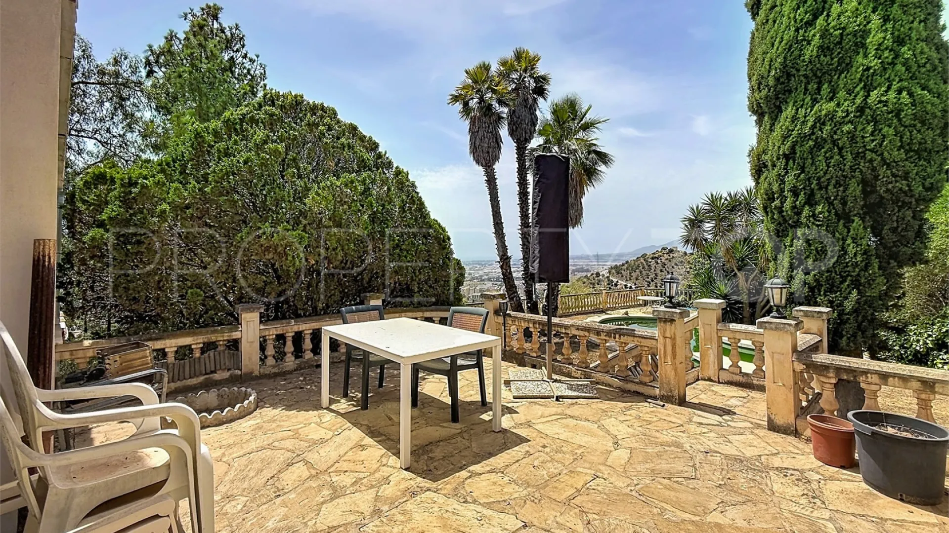 For sale El Atabal 5 bedrooms villa