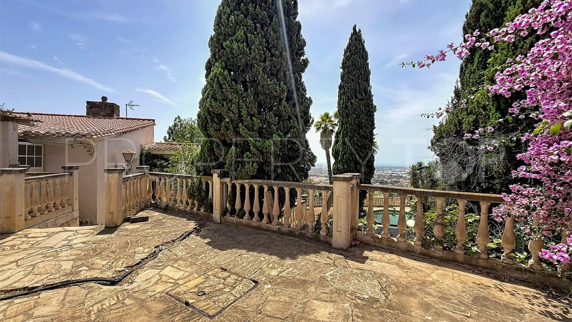For sale El Atabal 5 bedrooms villa