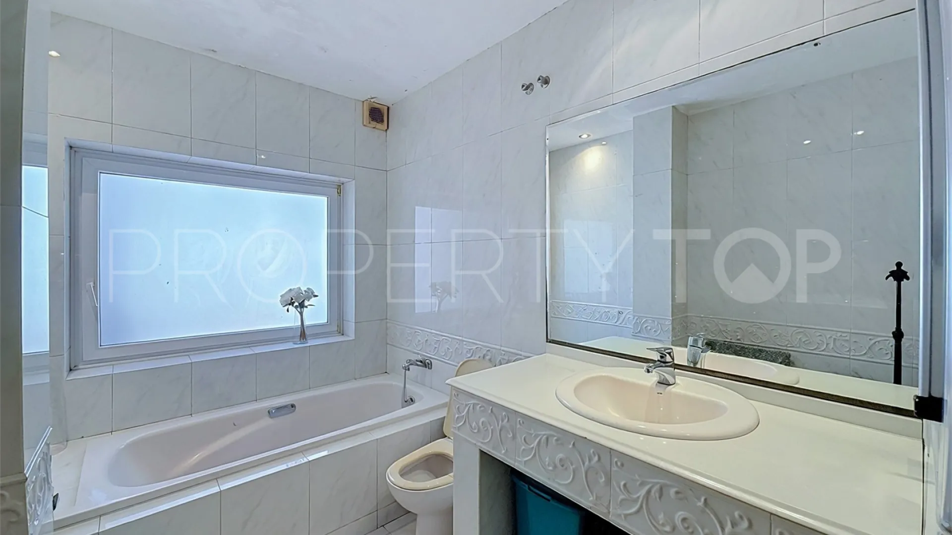 For sale El Atabal 5 bedrooms villa