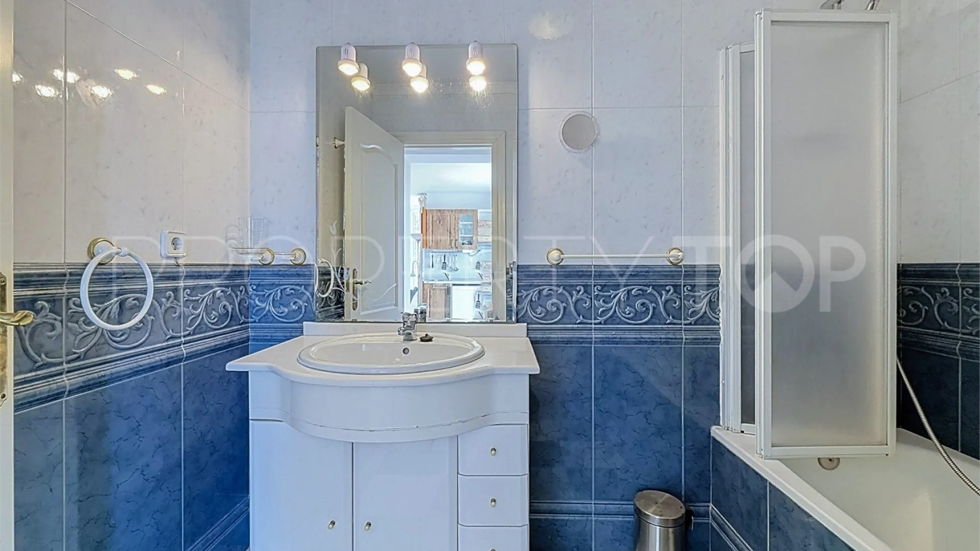 For sale El Atabal 5 bedrooms villa