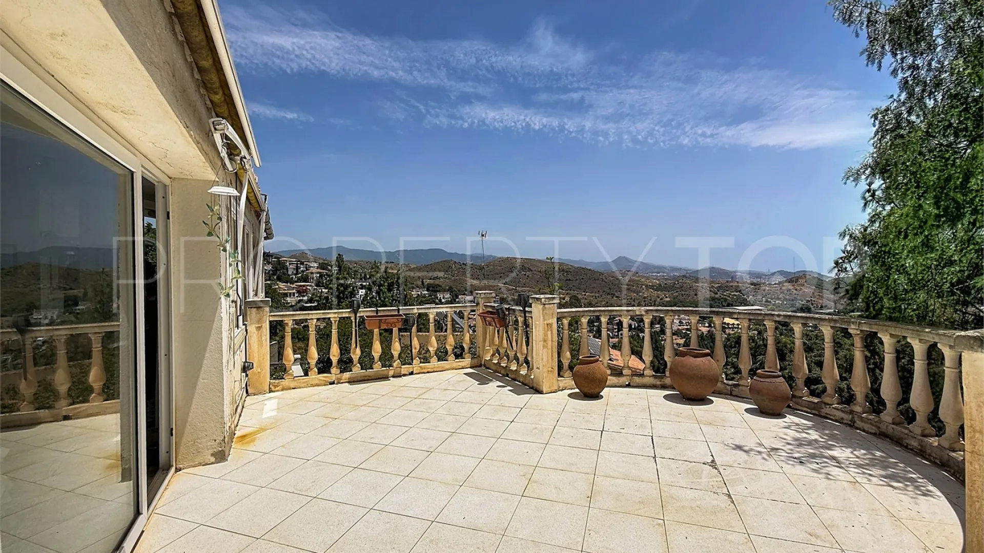 For sale El Atabal 5 bedrooms villa
