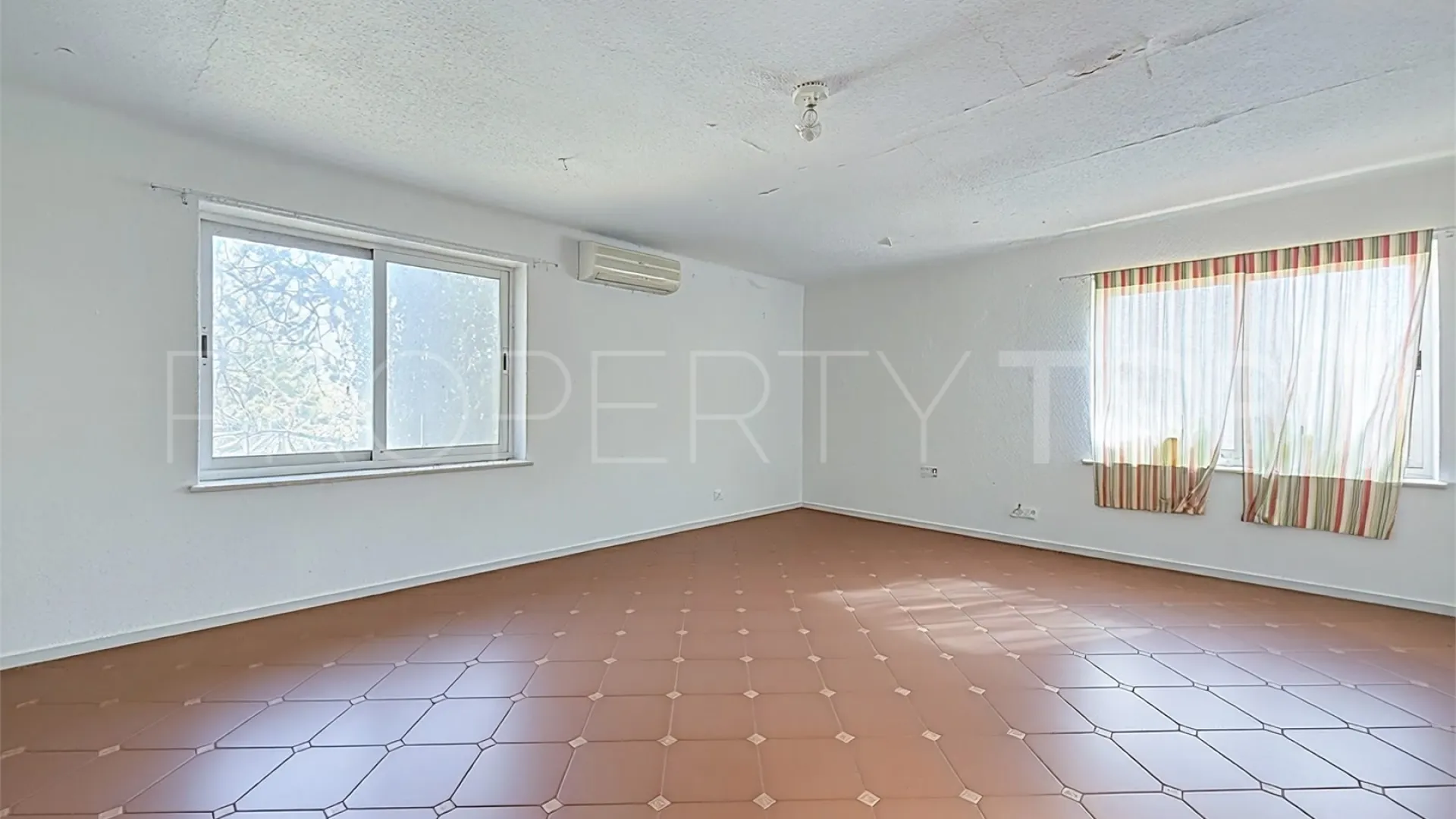 For sale El Atabal 5 bedrooms villa