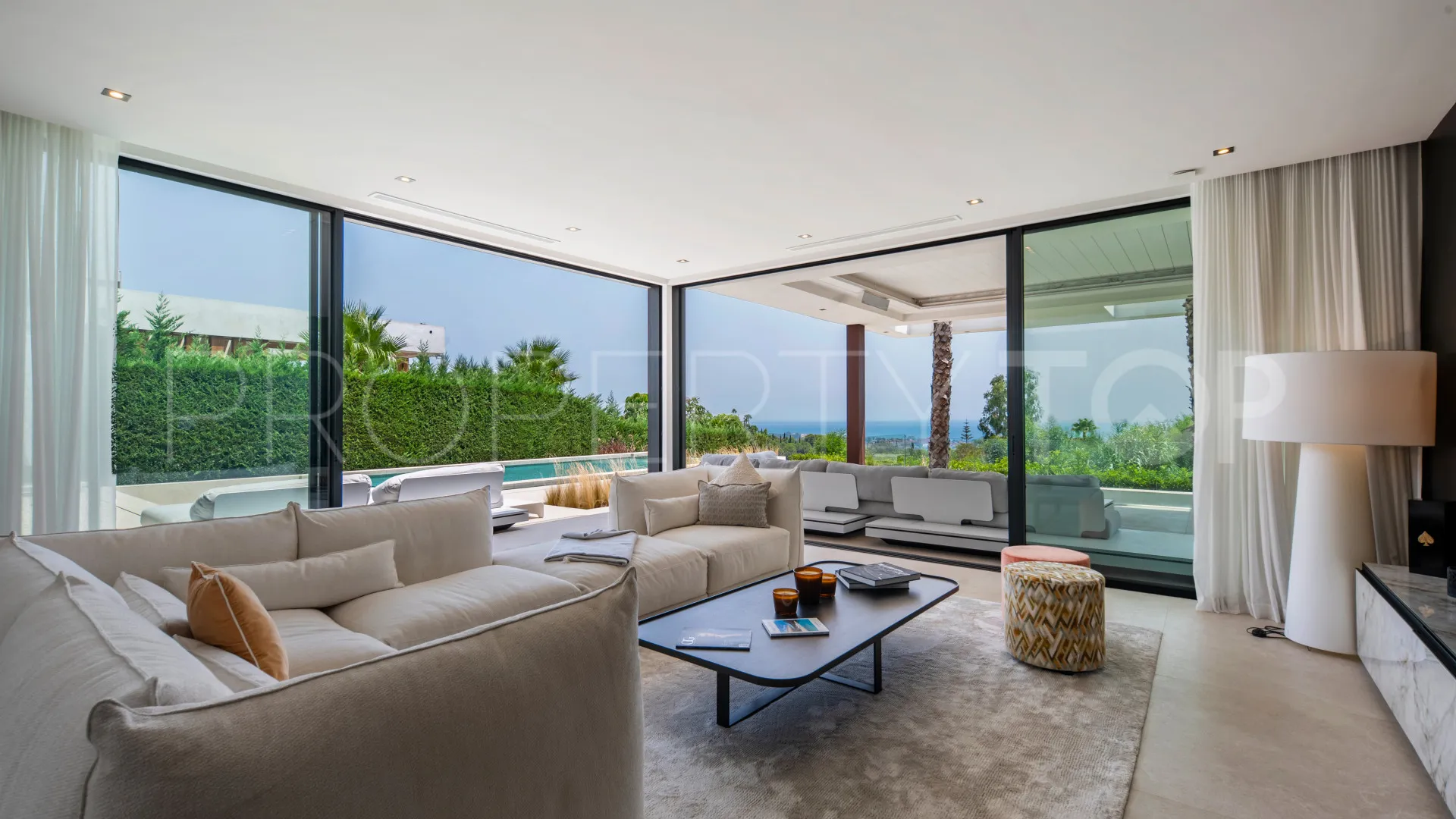 For sale villa in Los Flamingos