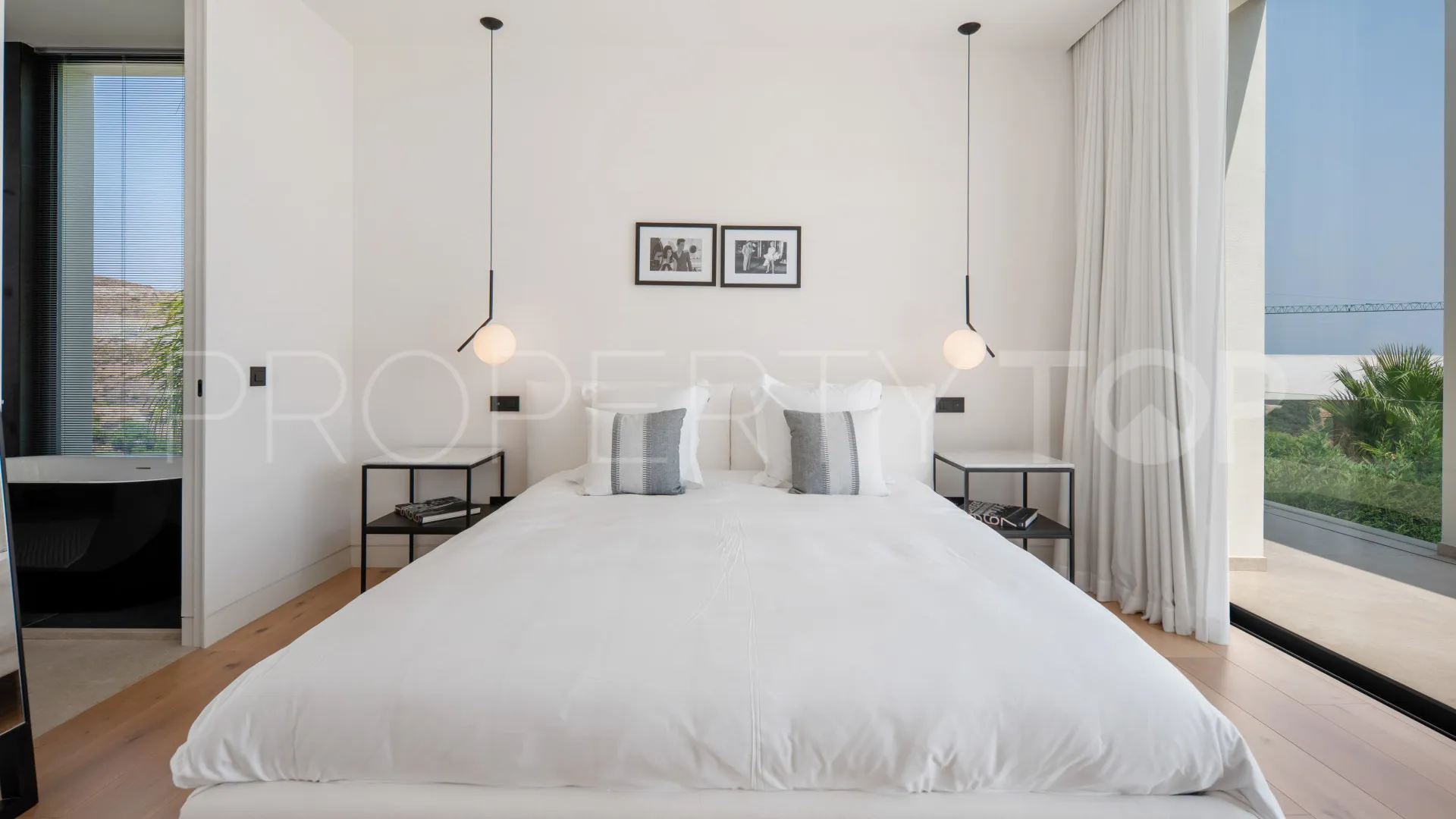 For sale villa in Los Flamingos