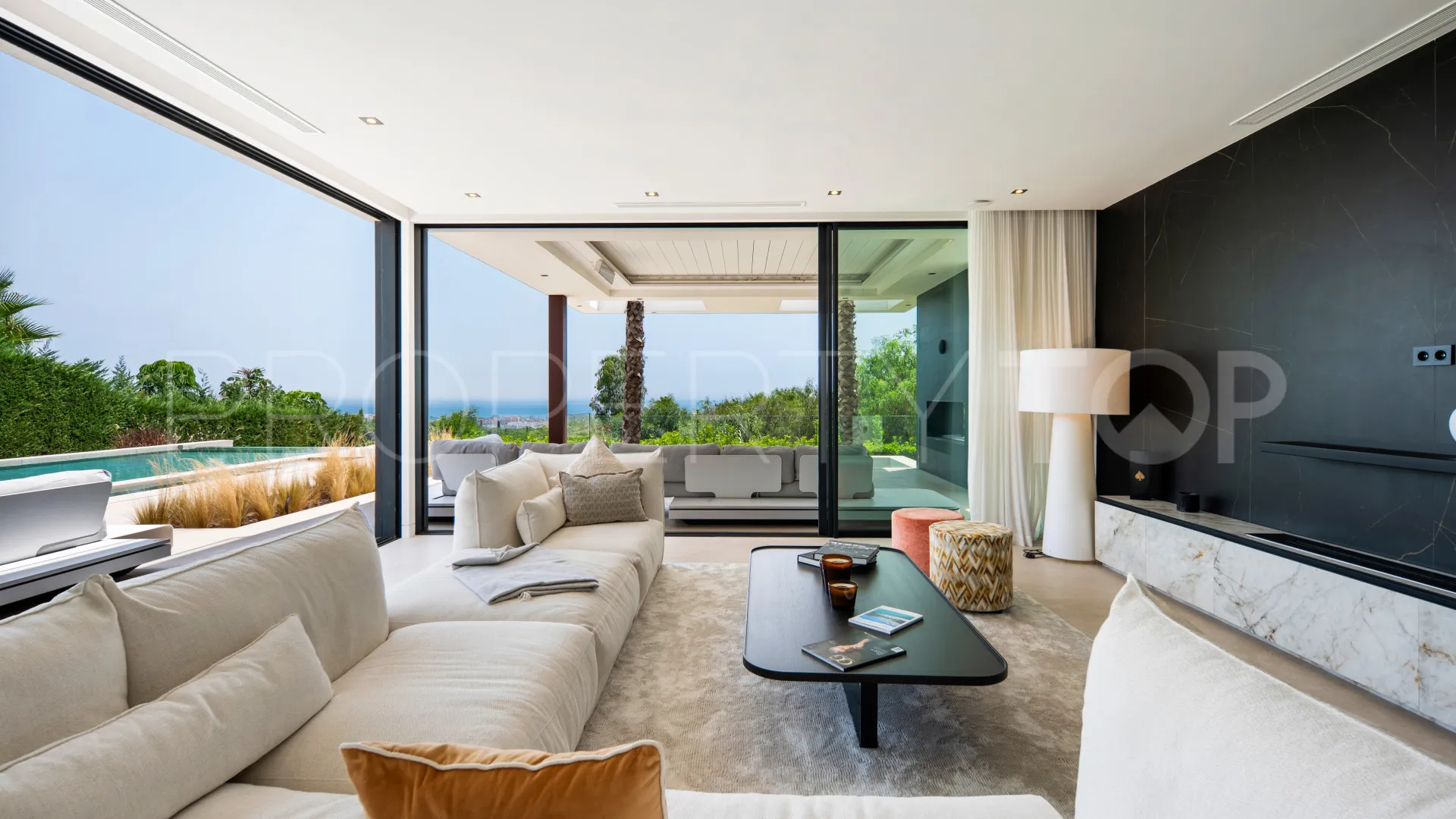 For sale villa in Los Flamingos
