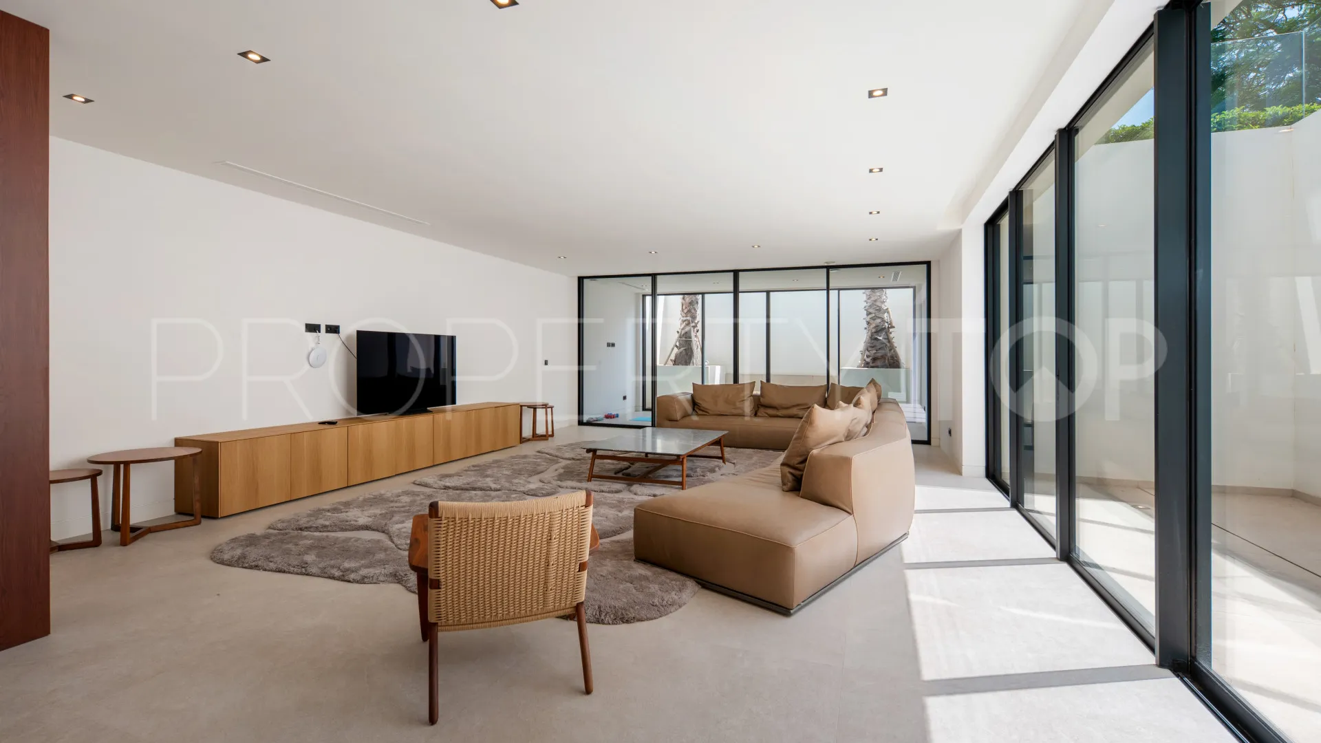 For sale villa in Los Flamingos