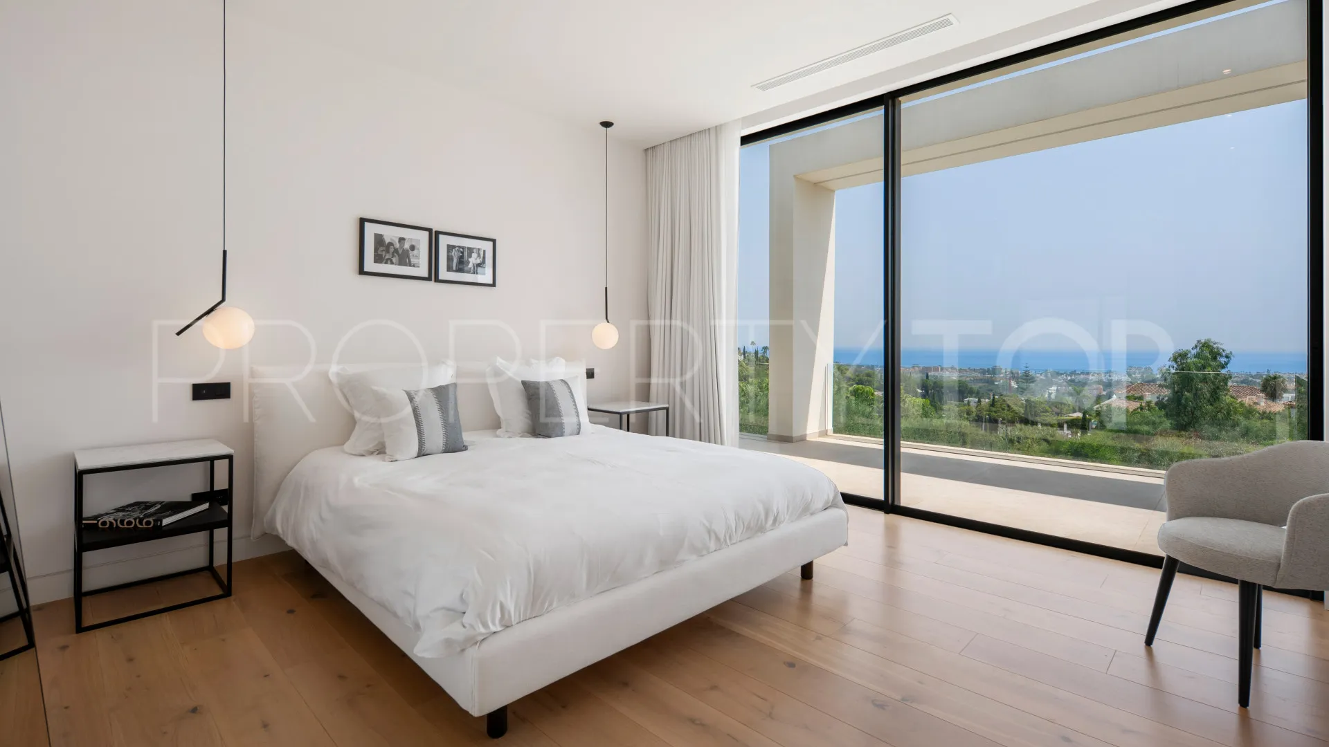 For sale villa in Los Flamingos