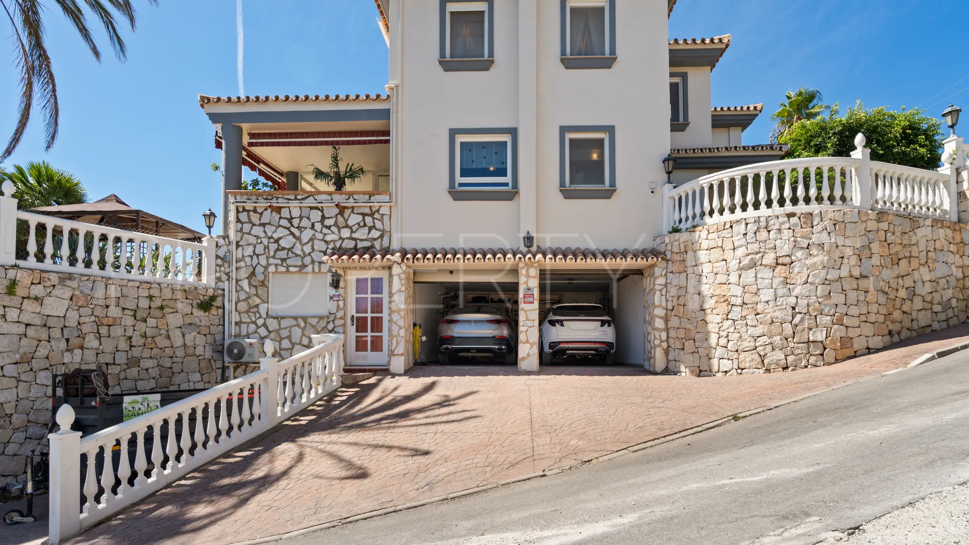Villa con 5 dormitorios en venta en La Capellania