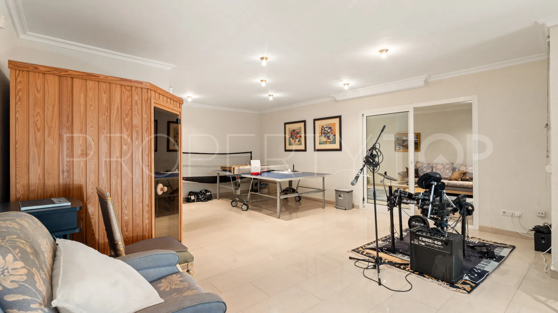 Villa con 5 dormitorios en venta en La Capellania