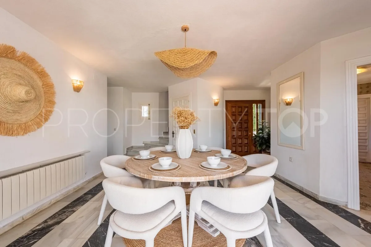 Villa en venta de 3 dormitorios en Monte Biarritz