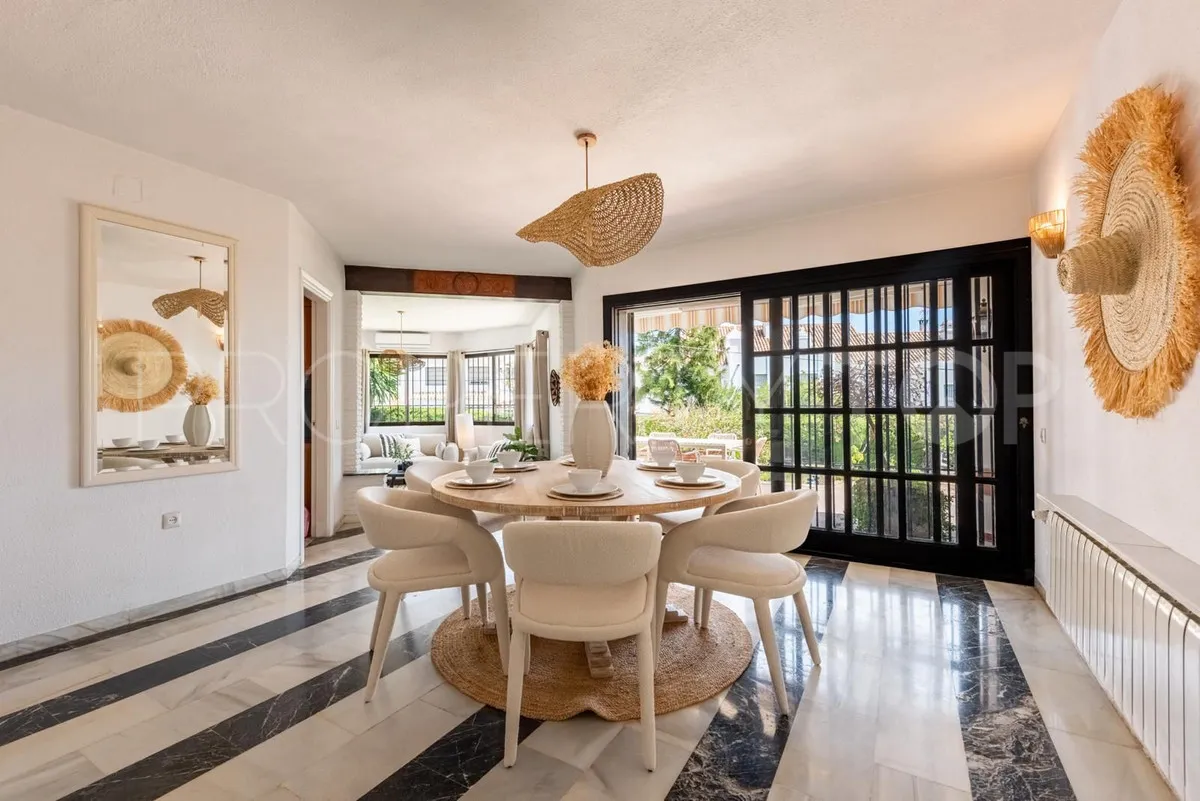 Villa en venta de 3 dormitorios en Monte Biarritz