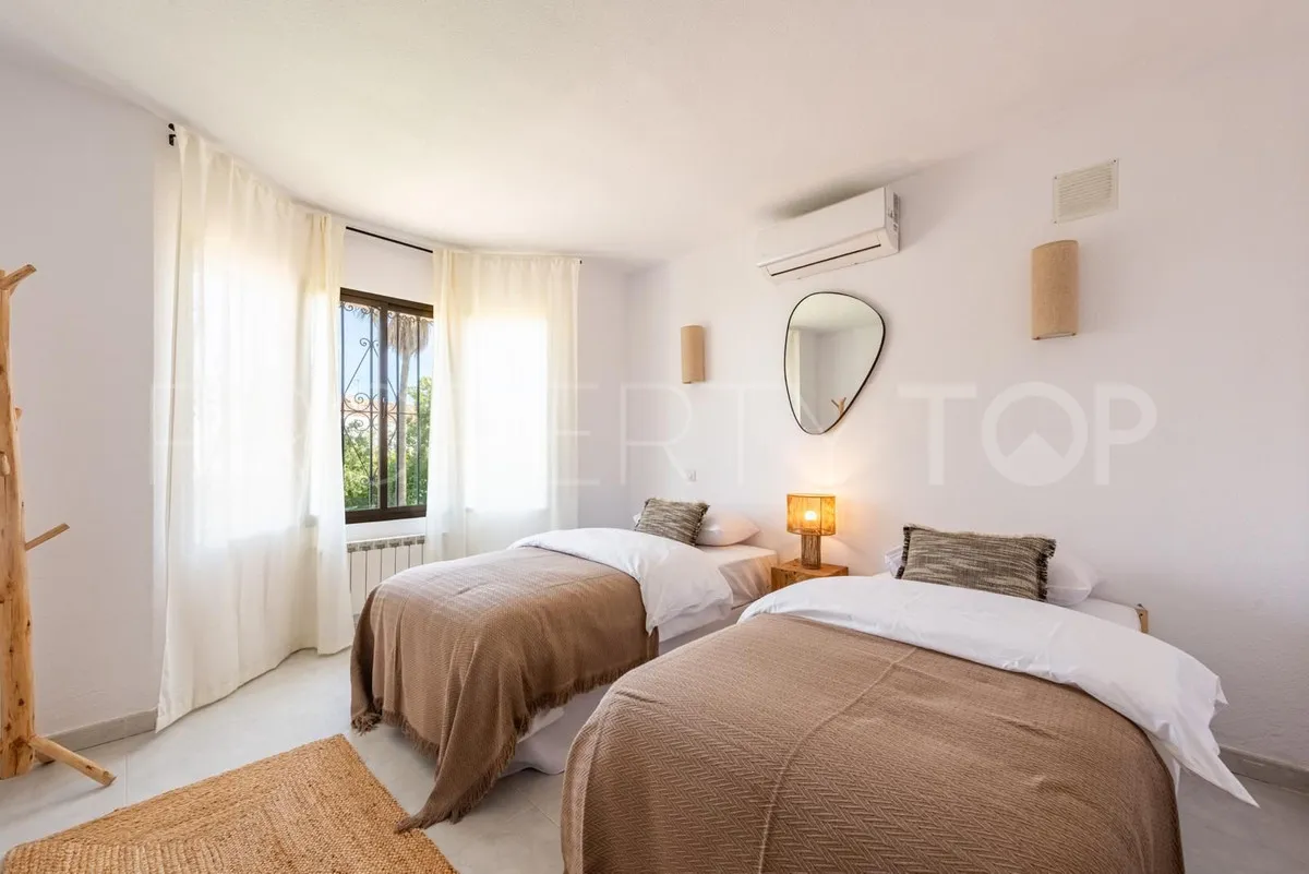 Villa en venta de 3 dormitorios en Monte Biarritz