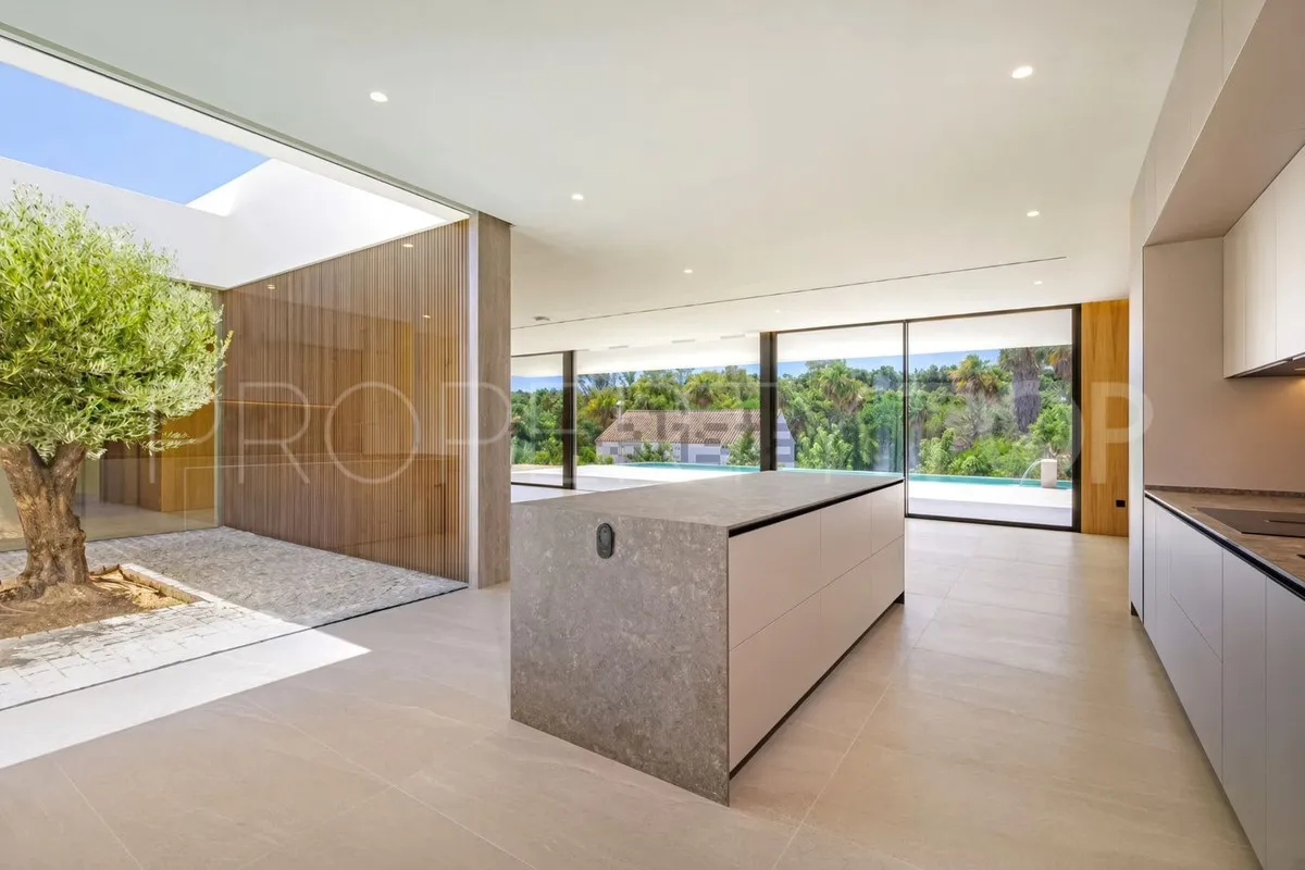 Villa en venta en Zona F